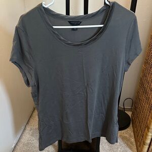 Banana Republic Charcoal Short Sleeve Tee
